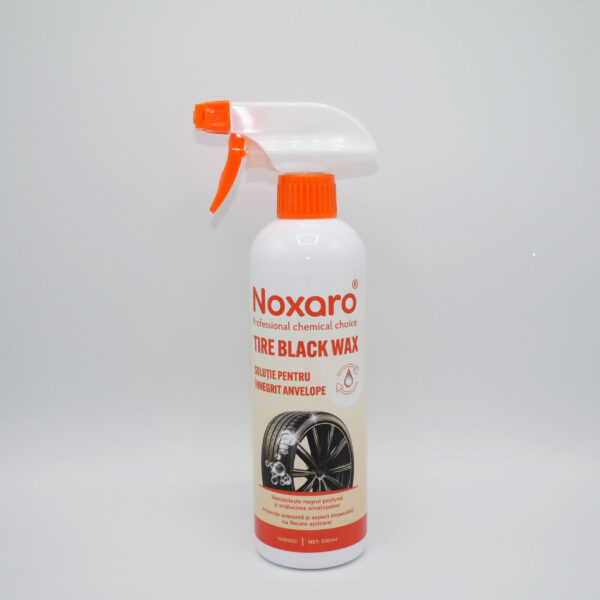 A doua imagine a Solutie innegrit anvelope cu pulverizator 500ml NOXARO